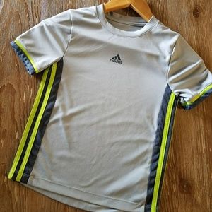 LAST CHANCE | Adidas | boys tshirt